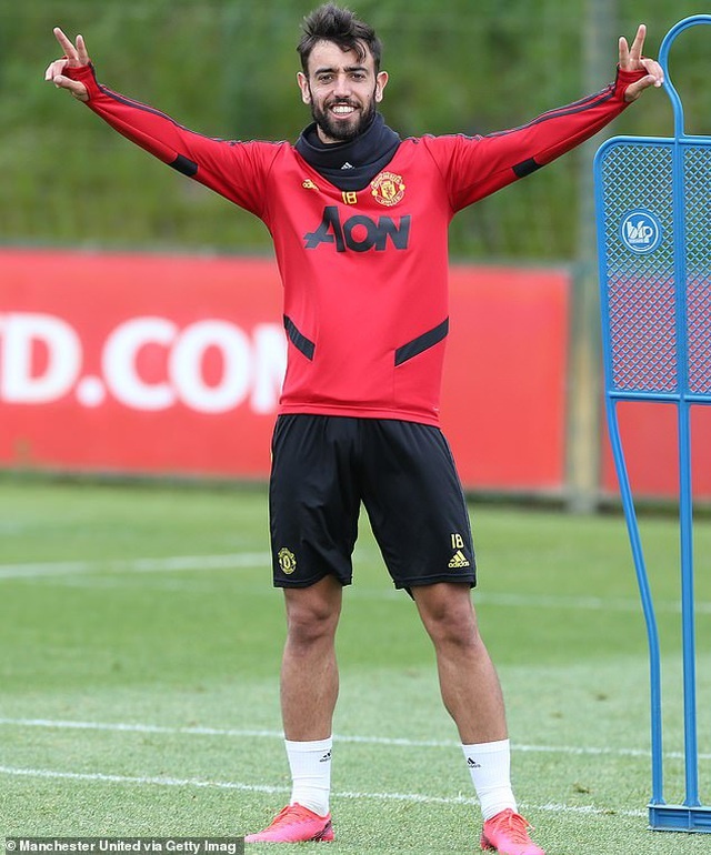 Bruno Fernandes nắm giữ tương lai của Paul Pogba bruno fernandes nam giu tuong lai cua paul pogba